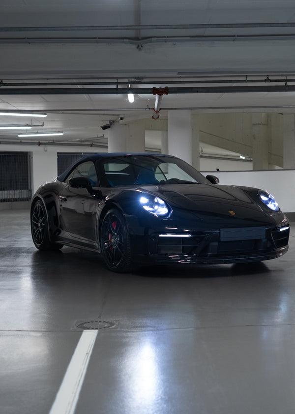 PORSCHE 992 CARRERA 4 GTS cabrio tiffany interior